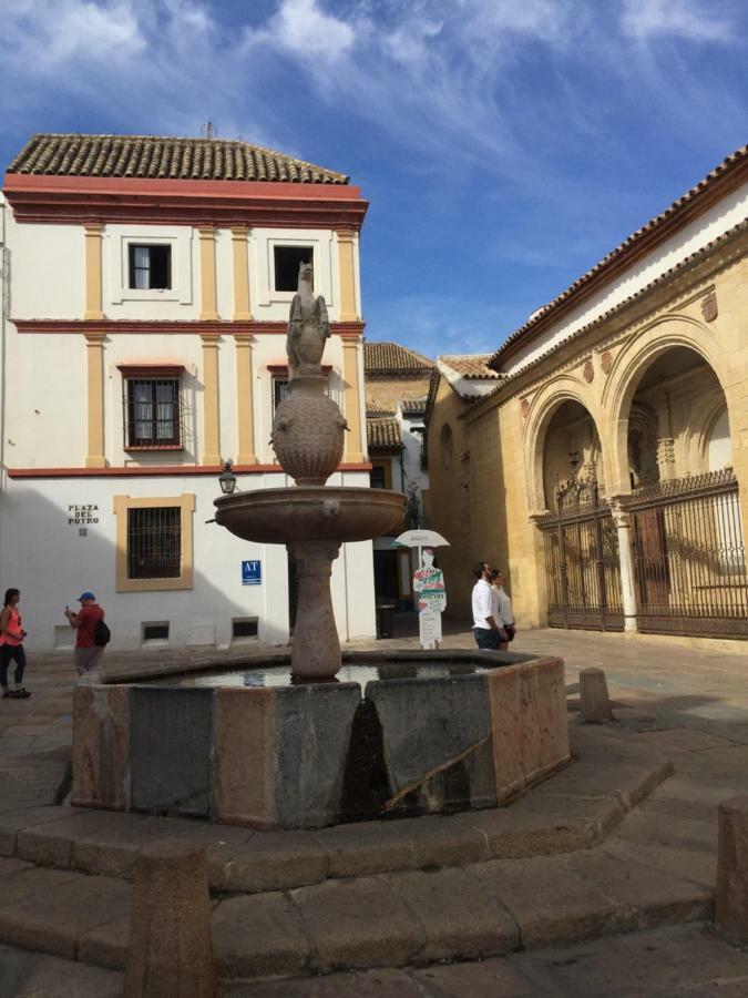 Apartamento Plaza De La Corredera Cordoue Extérieur photo